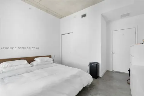 151 SE 1st Street Miami FL 33131