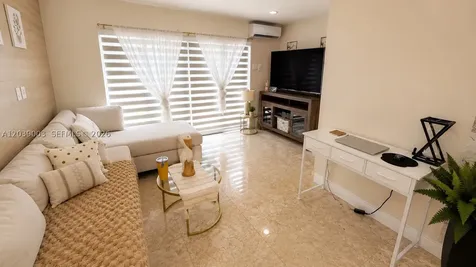 9101 SW 16th Street Miami FL 33165