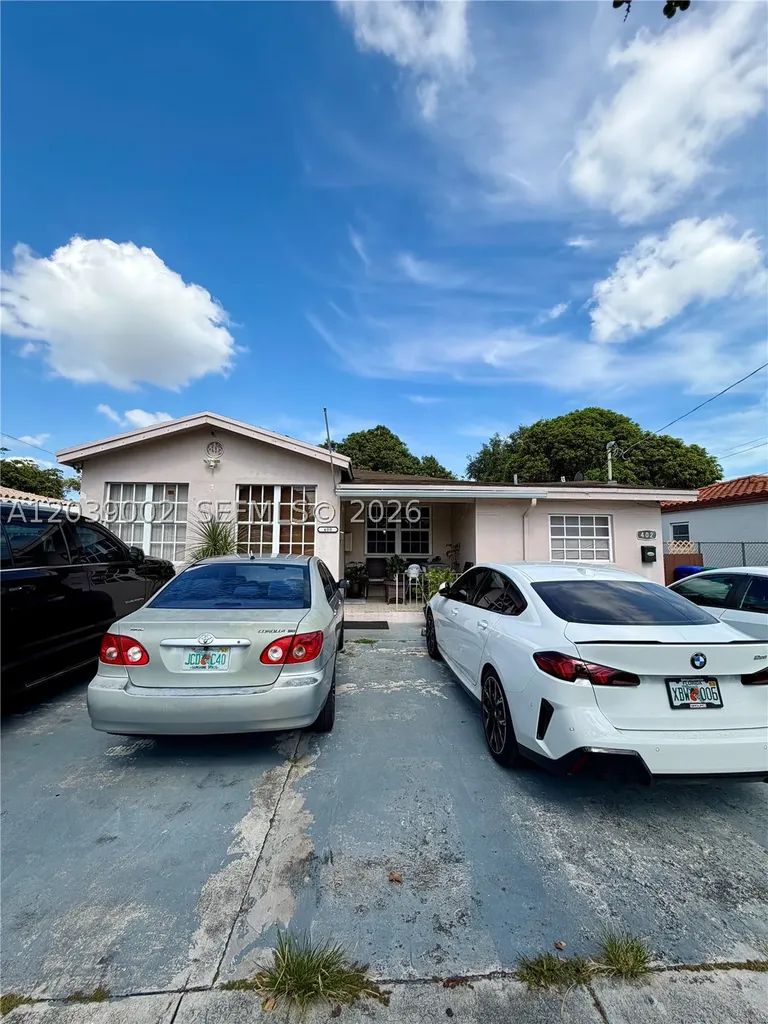 400 NW 44th Avenue Miami FL 33126