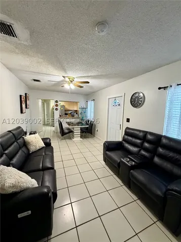 400 NW 44th Avenue Miami FL 33126