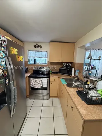 400 NW 44th Avenue Miami FL 33126