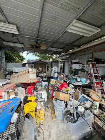 400 NW 44th Avenue Miami FL 33126