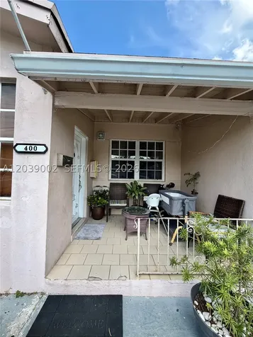 400 NW 44th Avenue Miami FL 33126