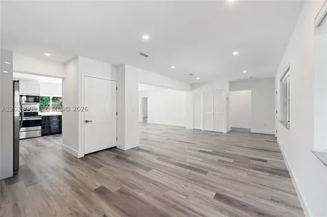 2721 SW 29th Court Miami FL 33133