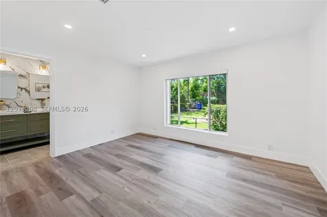 2721 SW 29th Court Miami FL 33133