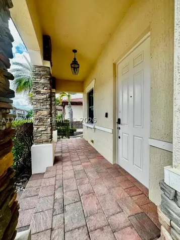 9825 NW 86th Terrace Doral FL 33178