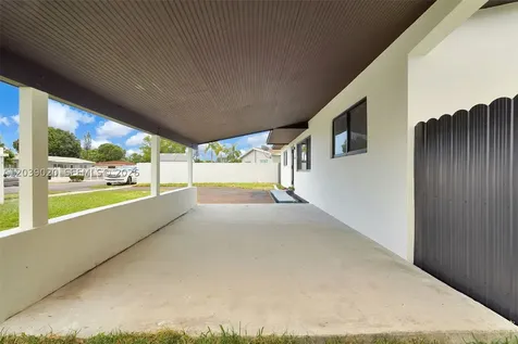 18510 NW 42nd Place Miami Gardens FL 33055
