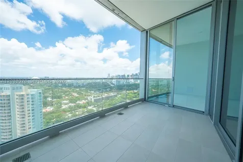 175 SE 25th Road Miami FL 33129