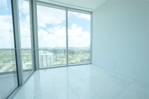 175 SE 25th Road Miami FL 33129