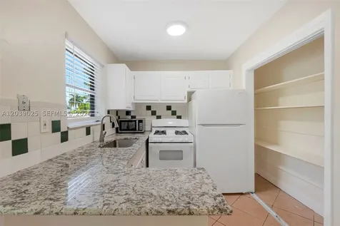 2211 NW 64th Avenue Sunrise FL 33313