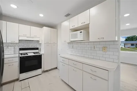 10051 SW 13th Terrace Miami FL 33174