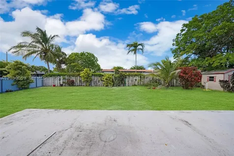 10051 SW 13th Terrace Miami FL 33174