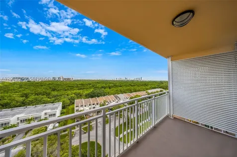 2450 NE 135th Street North Miami FL 33181