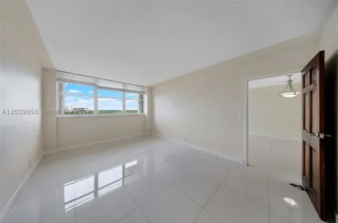 2450 NE 135th Street North Miami FL 33181