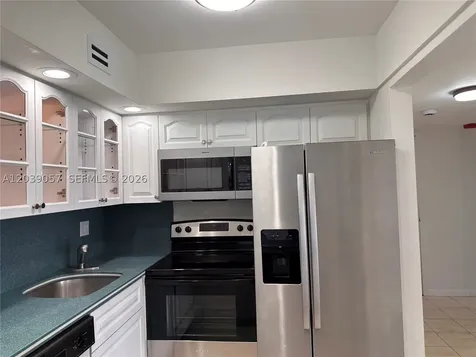 2715 Tigertail Avenue Miami FL 33133