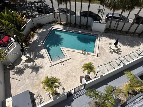 2715 Tigertail Avenue Miami FL 33133
