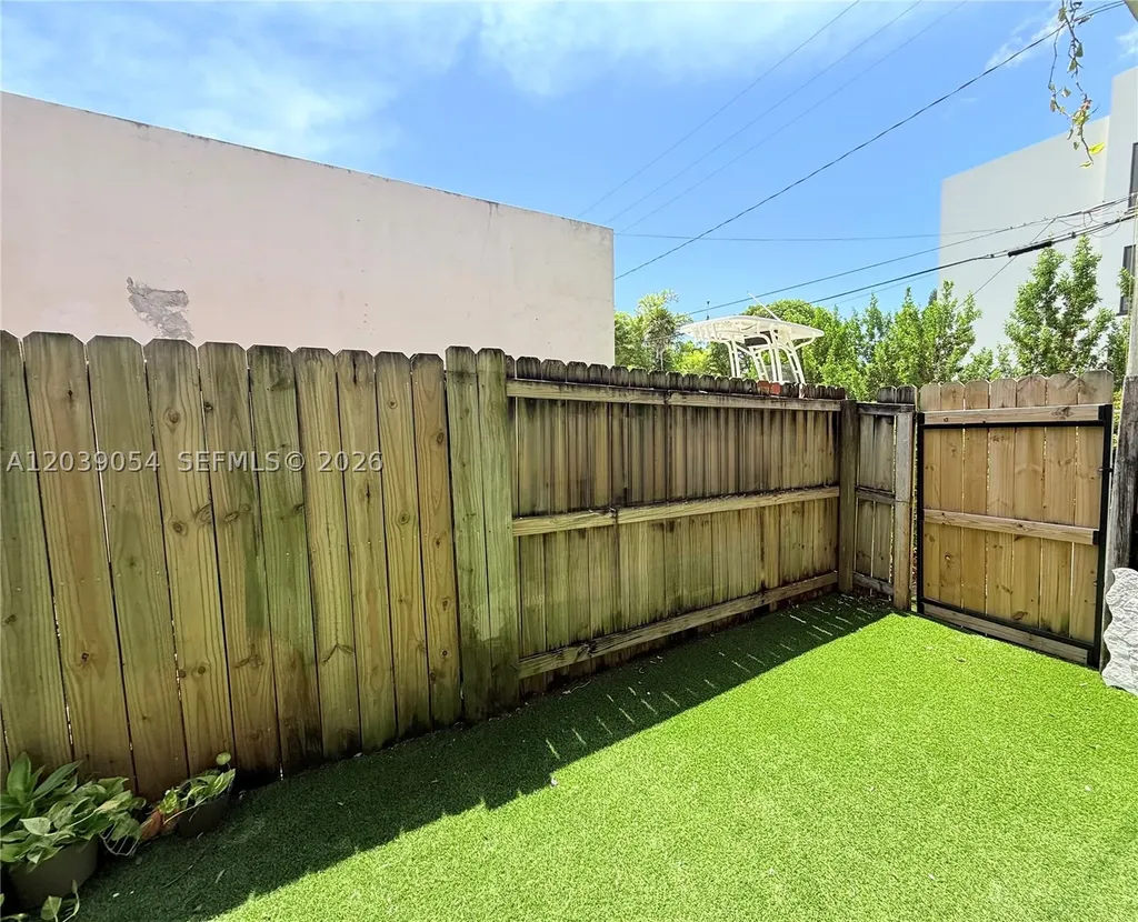 1722 Mayo Street Hollywood FL 33020