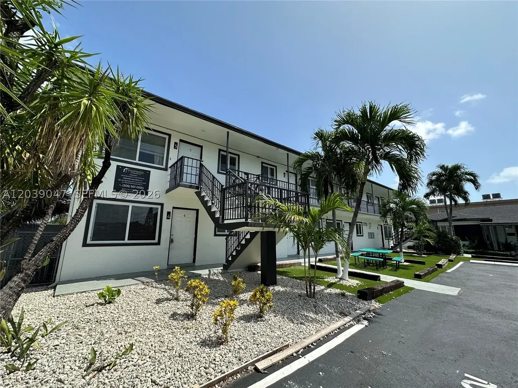 1737 Liberty Street Hollywood FL 33020