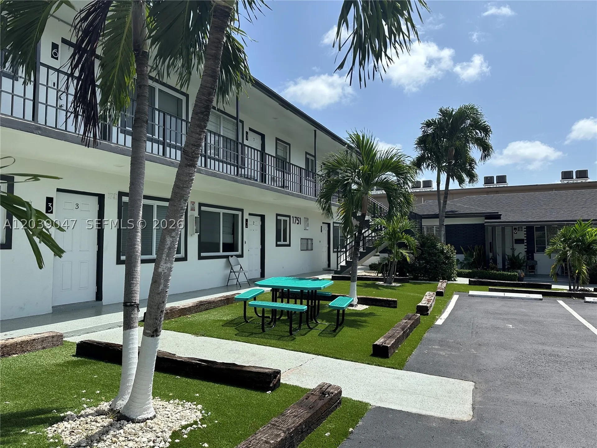 1737 Liberty Street Hollywood FL 33020