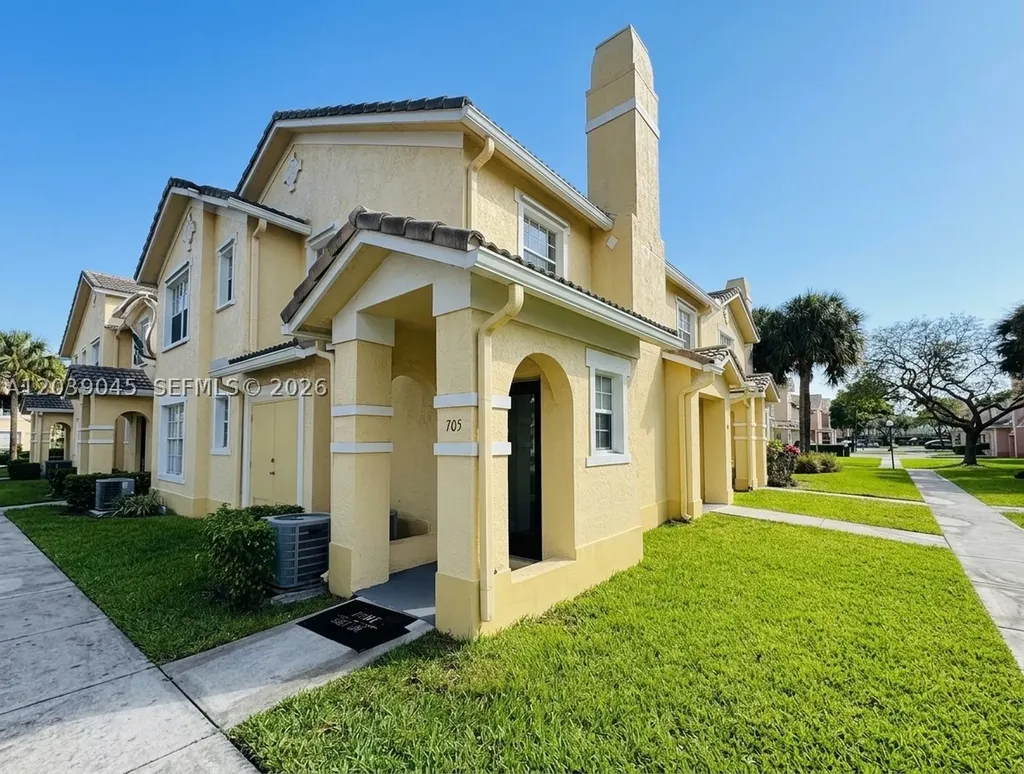 705 Belmont Lane North Lauderdale FL 33068