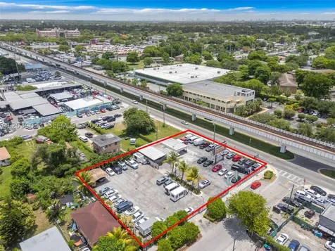 2729 NW 56th Street Miami FL 33142