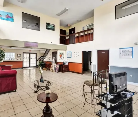 8075 NW 7th Street Miami FL 33126