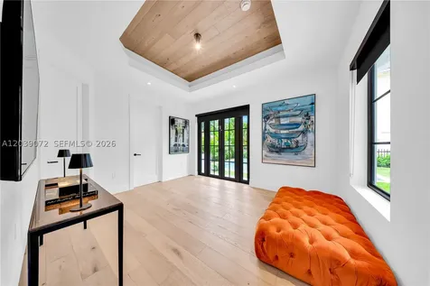 5111 Alhambra Circle Coral Gables FL 33146