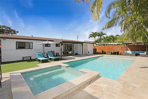 6751 SW 13th Street Miami FL 33144