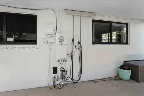 6751 SW 13th Street Miami FL 33144