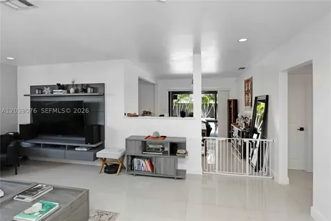 6751 SW 13th Street Miami FL 33144