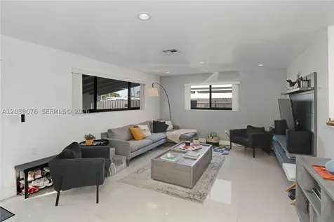 6751 SW 13th Street Miami FL 33144