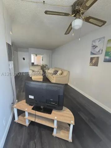 16919 N Bay Road Sunny Isles Beach FL 33160