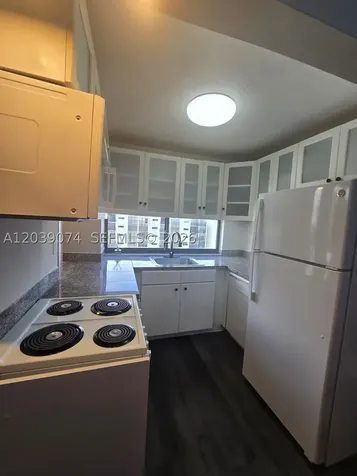 16919 N Bay Road Sunny Isles Beach FL 33160