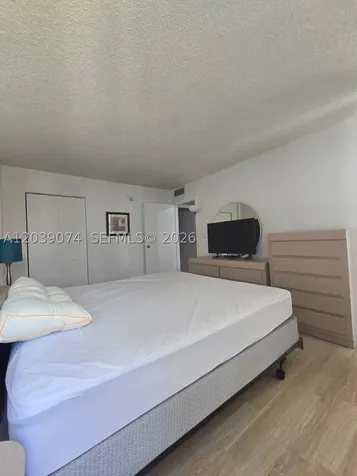 16919 N Bay Road Sunny Isles Beach FL 33160