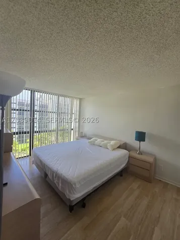 16919 N Bay Road Sunny Isles Beach FL 33160