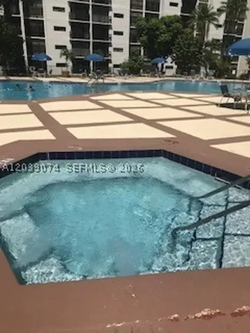 16919 N Bay Road Sunny Isles Beach FL 33160