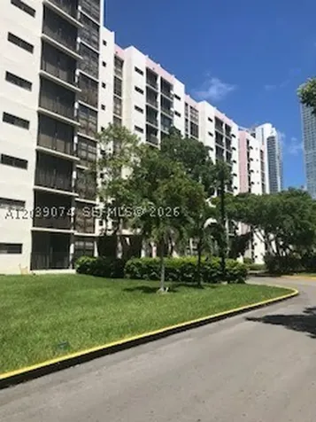 16919 N Bay Road Sunny Isles Beach FL 33160