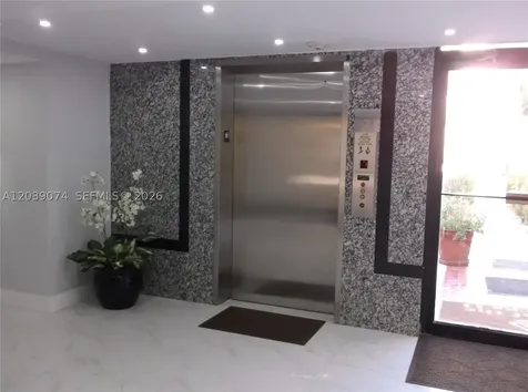 16919 N Bay Road Sunny Isles Beach FL 33160