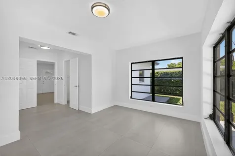 17150 NE 18th Avenue North Miami Beach FL 33162