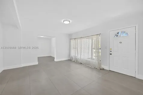 17150 NE 18th Avenue North Miami Beach FL 33162