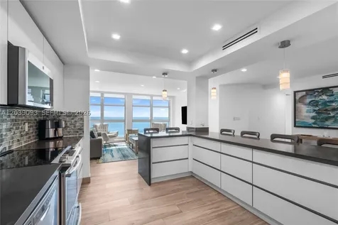 5055 Collins Avenue Miami Beach FL 33140