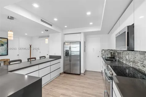 5055 Collins Avenue Miami Beach FL 33140
