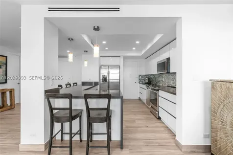 5055 Collins Avenue Miami Beach FL 33140