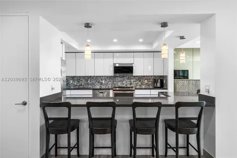 5055 Collins Avenue Miami Beach FL 33140