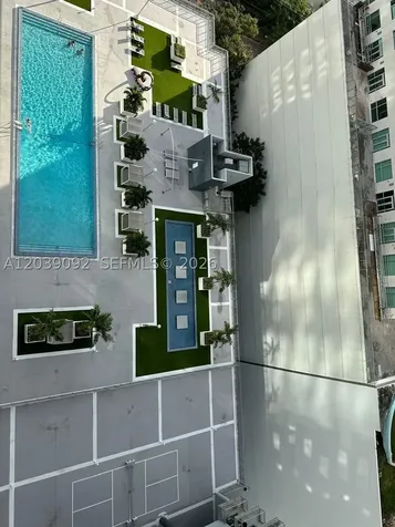 690 SW 1st Court Miami FL 33130