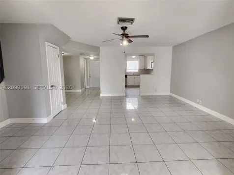 7966 SW 7th Court North Lauderdale FL 33068