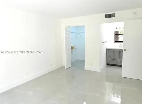 16909 N Bay Road Sunny Isles Beach FL 33160
