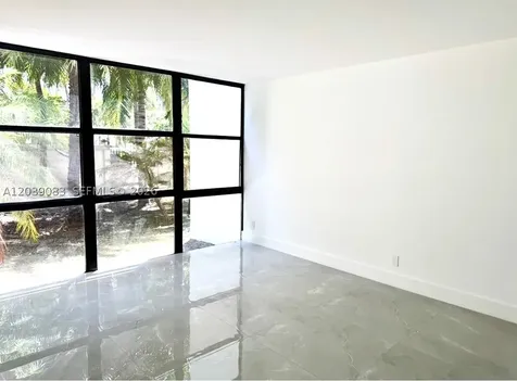 16909 N Bay Road Sunny Isles Beach FL 33160