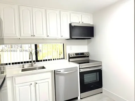 16909 N Bay Road Sunny Isles Beach FL 33160