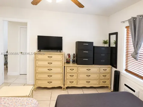 549 Meridian Avenue Miami Beach FL 33139